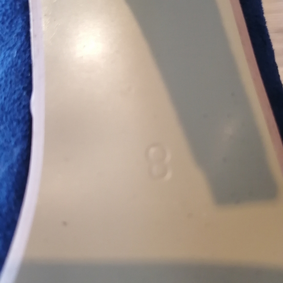 Reitmans blue and red striped heels - Picture 5 of 5